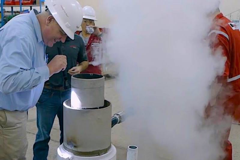 Hot Tapping Client Demo in Qatar - Hot Tapping Engineers - Hot Tapping Services - Hot Tapping Pipelines - Hot Tap Equipment - Hot Tap Service - Oilfield Services - Hot-Hed® Middle East