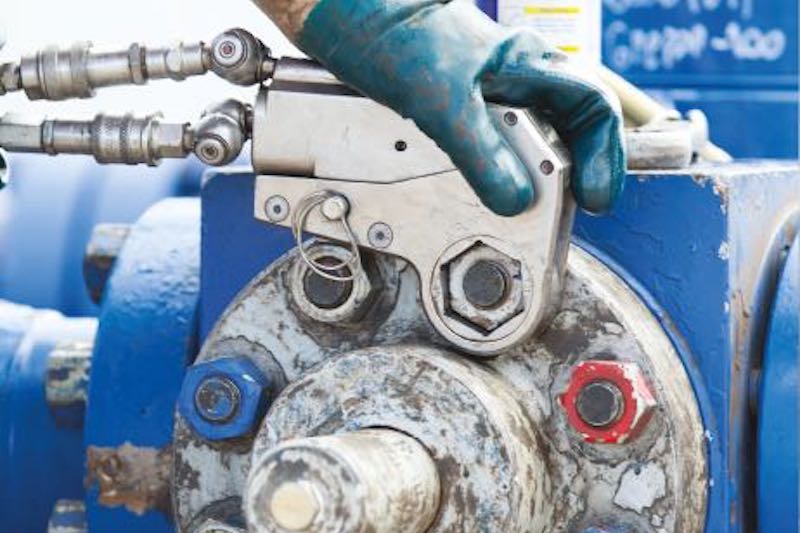 Hydraulic Bolt Tightening Services - Oilfield Services - Oilfield Equipment Rentals - Hot-Hed International