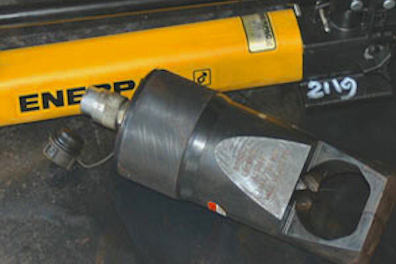 Hydraulic Nut Splitters - Hydraulic Nut Splitting Services - Oilfield Equipment Rentals - Hot-Hed International